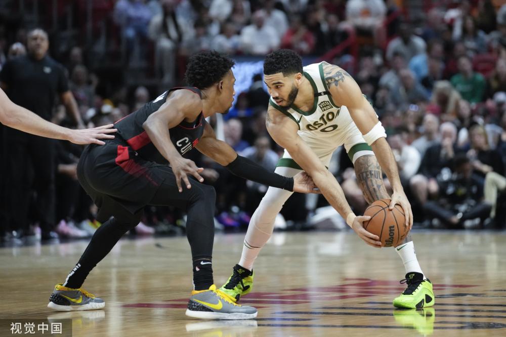 仅使他继续 仅使他继续