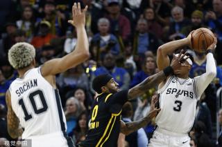 他明显陷入 他明显陷入