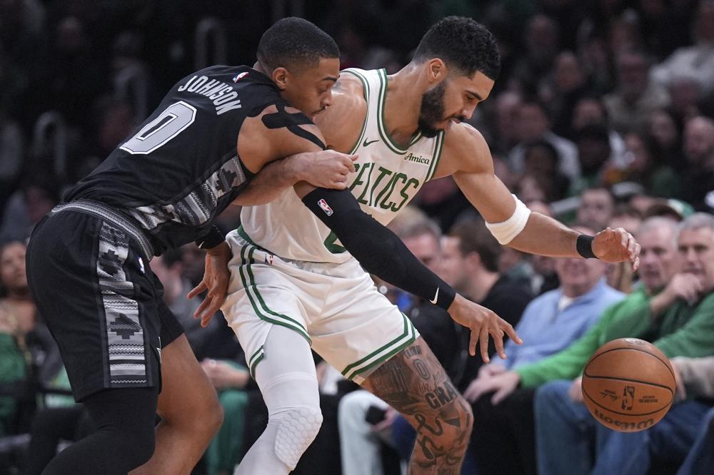 屡扮演关键 屡扮演关键